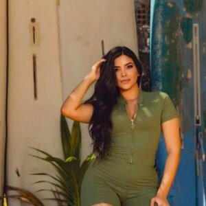 macaquinho de manguinha com ziper